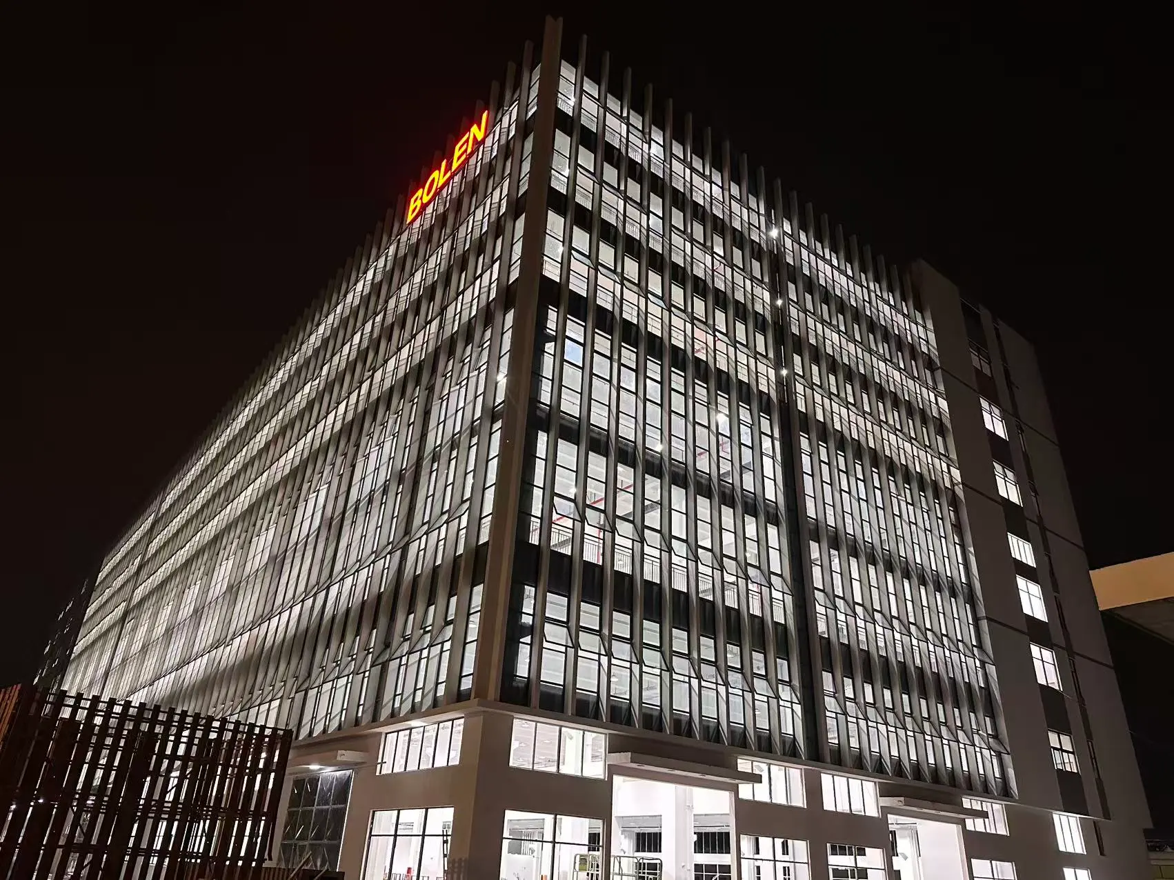 The Relationship Between Bolen Mirror and Jiaxing Chengtai Mirror Co., Ltd.