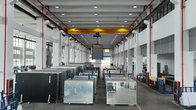 BOLEN mirror manufacturer workshop
